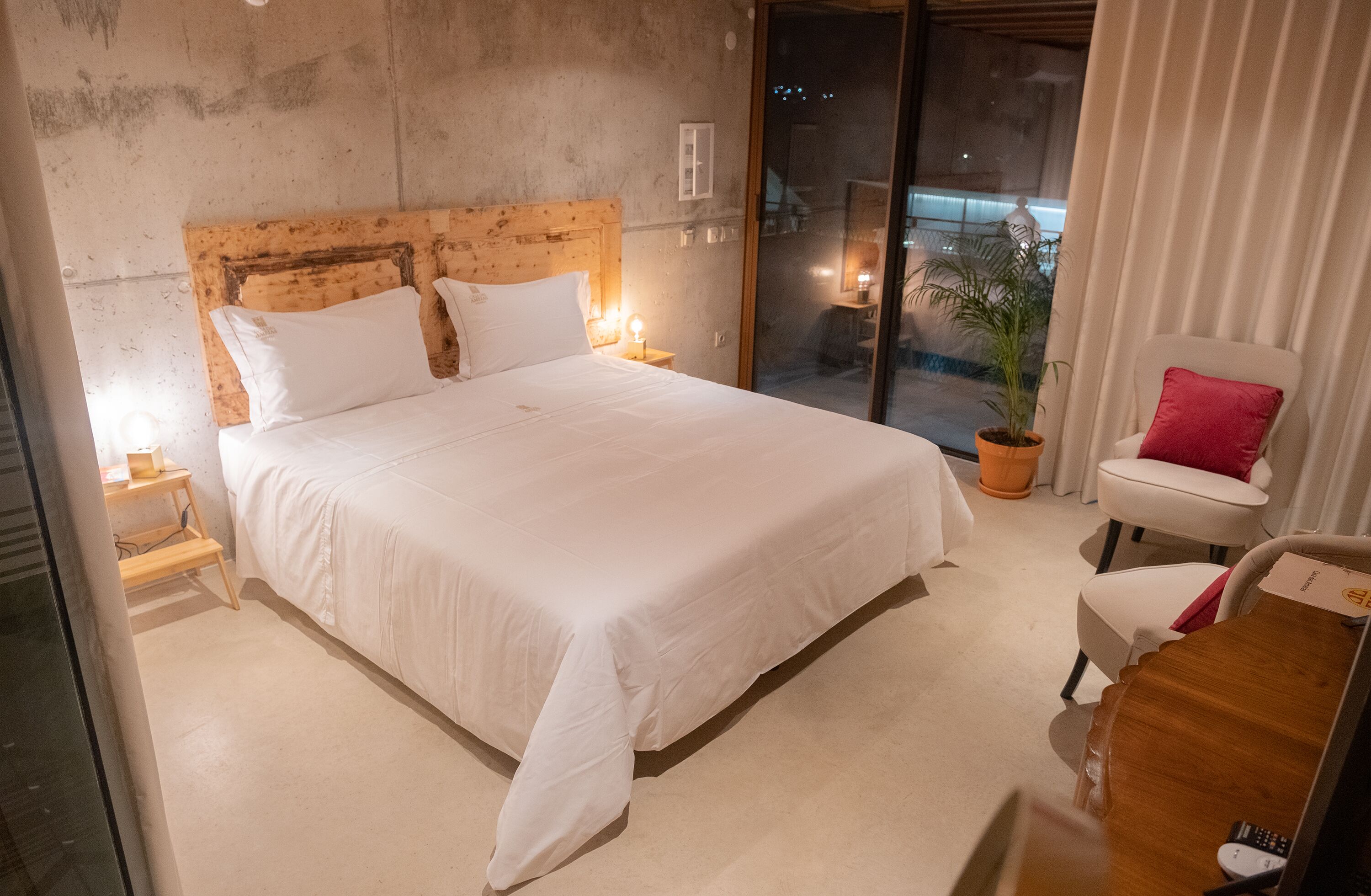 8 chambres, bureau, fer et planche à repasser, Wi-Fi gratuit