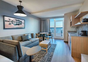 Allergikerbettwaren, Pillowtop-Betten, Zimmersafe, Schreibtisch