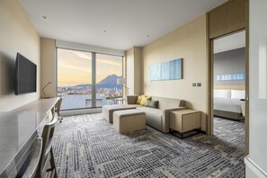 Phòng Suite, 1 giường cỡ king | 1 phòng ngủ, bộ đồ giường kháng dị ứng, chăn bông 