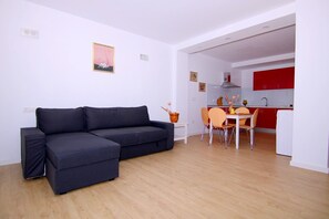 Smart TV - Los Cristianos Beach Apartment (Los Cristianos)