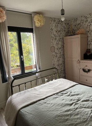 4 chambres, bureau, fer et planche Ă repasser, Wi-Fi