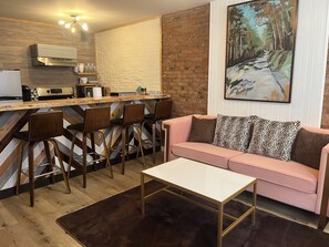 Interior - Cozy chic 1 bedroom apartment! (Philadelphia)