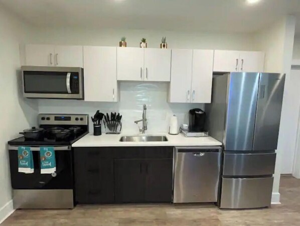 Fridge, microwave, oven, dishwasher