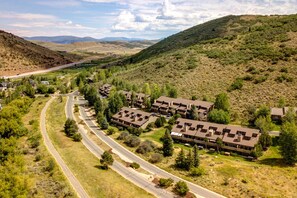 Exterior - Luxery Mountain Townhome, Year-Round Recreation + Private Sauna! (Park City)