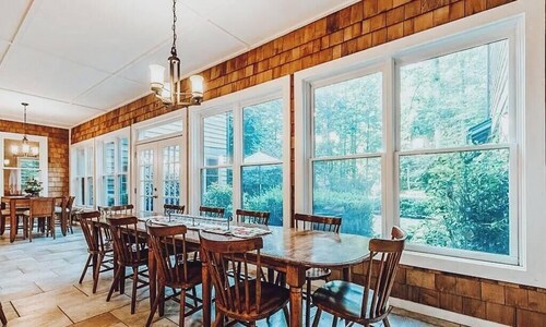 Highlands Retreat 7 Suite Mountain Home