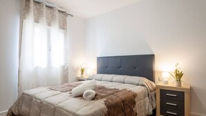 5 habitaciones, tabla de planchar con plancha y wifi gratis 