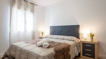 5 slaapkamers, een strijkplank/strijkijzer, gratis wifi, beddengoed