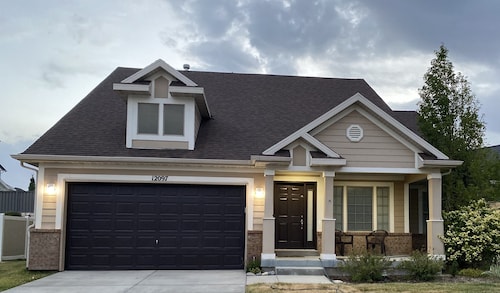 Feel home when away!  Enjoy the  Mountain and easy access to outdoor activities!