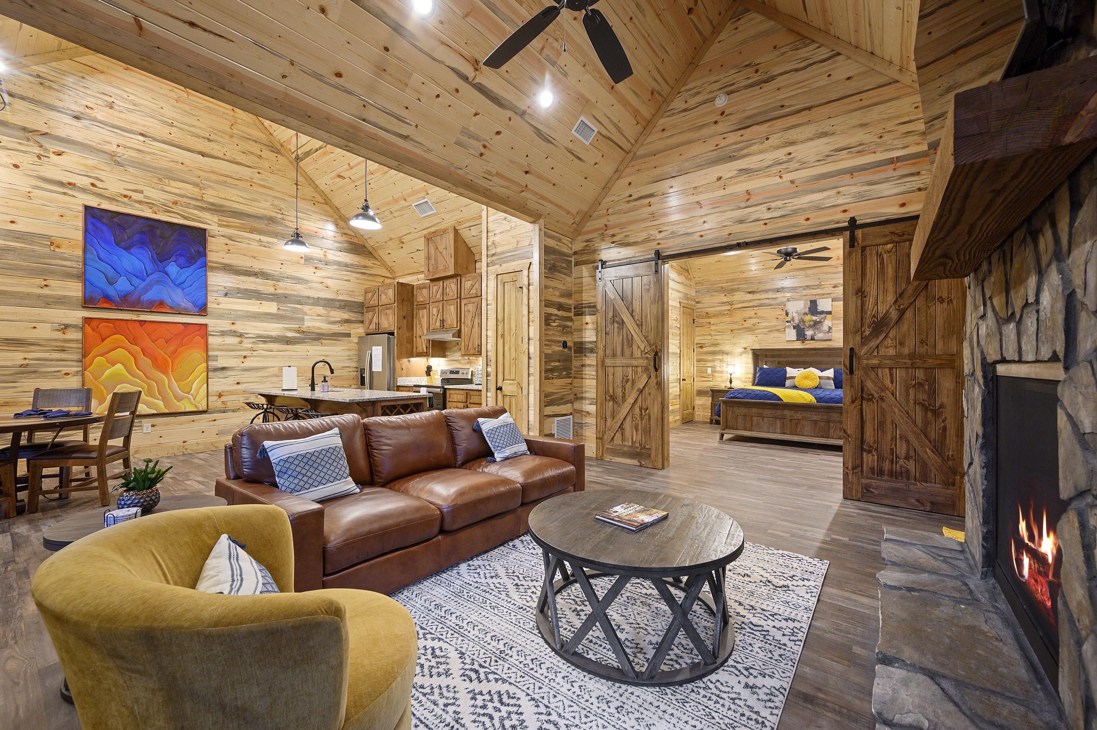 Smart TV, fireplace
