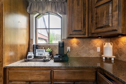 Stunning Skiatook Lake Three Story Getaway