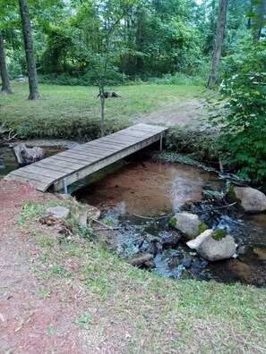 Property grounds - Cannabis Cabin 2 (with extras) (Luther)