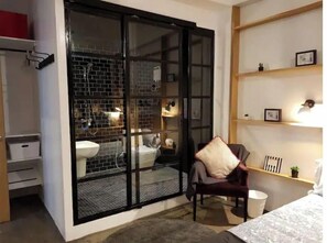 Shower, hair dryer, towels, soap - Beautiful Super Modern Gigantic Designer Home (Krung Thep Maha Nakhon)