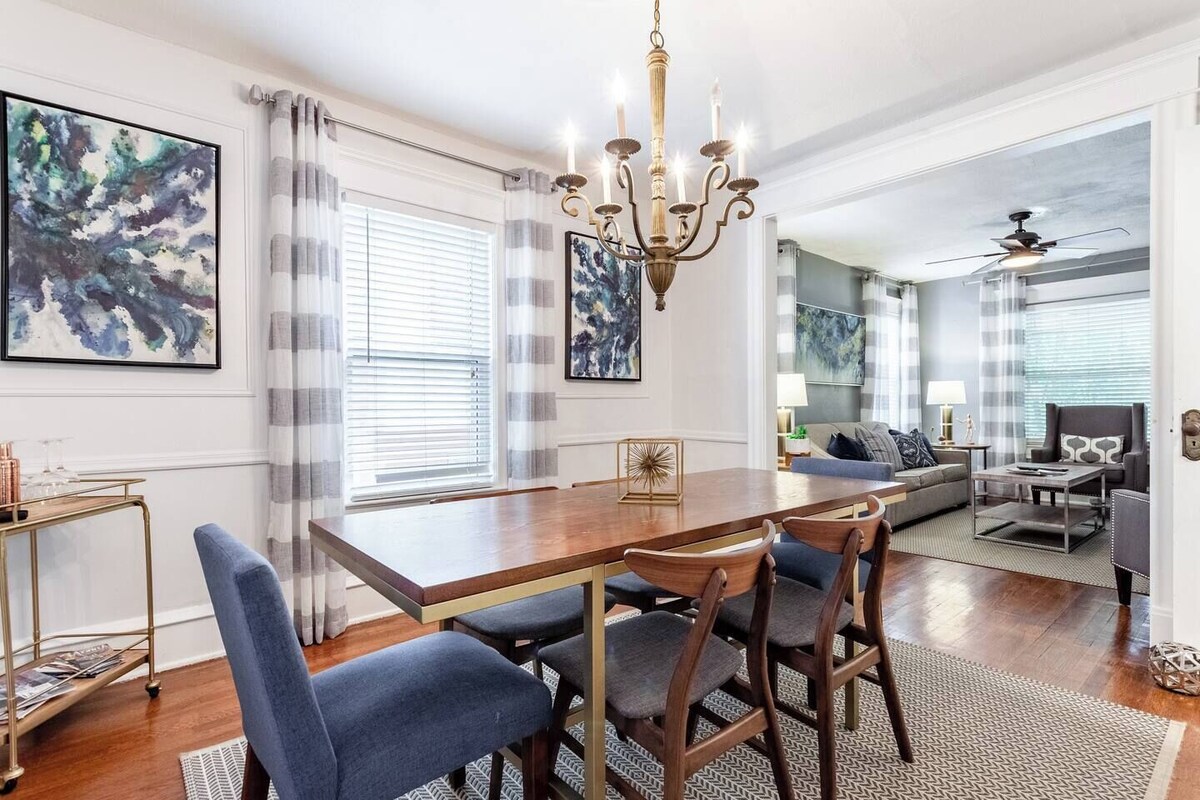 1-Bedroom Near the Plaza & Scenic Park I 13