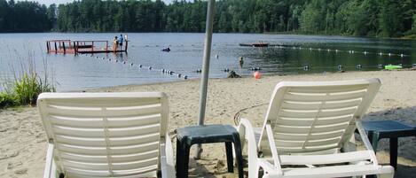 Beach nearby, sun-loungers, beach towels