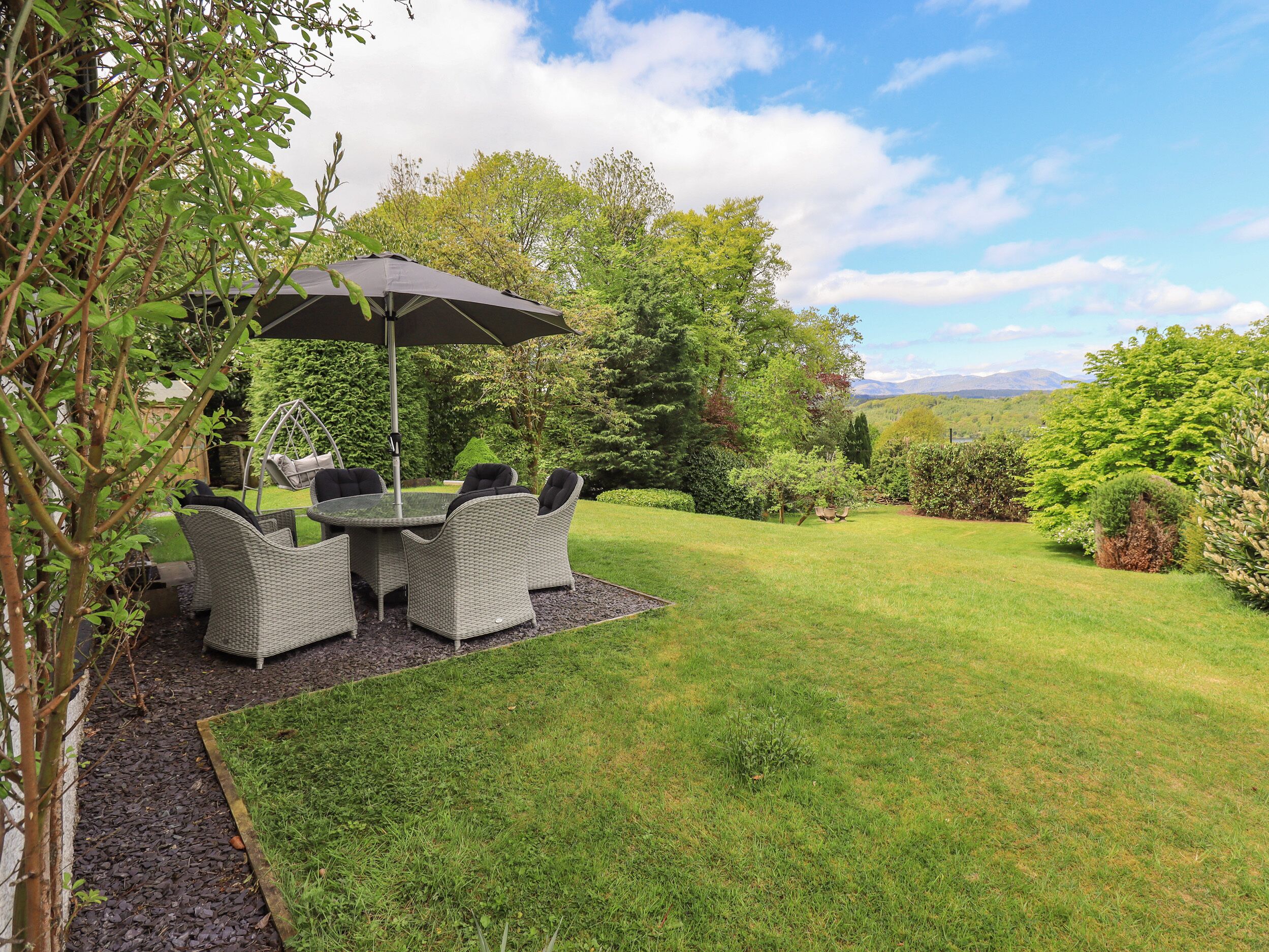 Cottage | Property grounds
