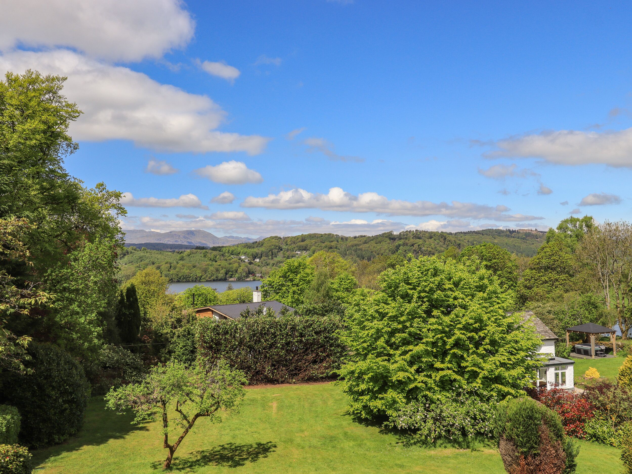 Cottage | Property grounds