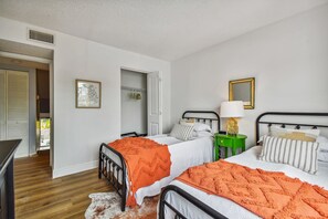 2 bedrooms, desk, iron/ironing board, travel cot