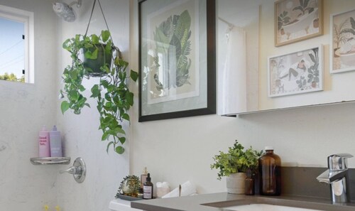 Sunny Stylish, Cozy King Condo near Lake & Downtown