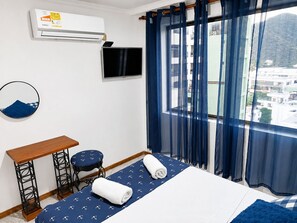 2 多间卧室、免费 WiFi、床单
