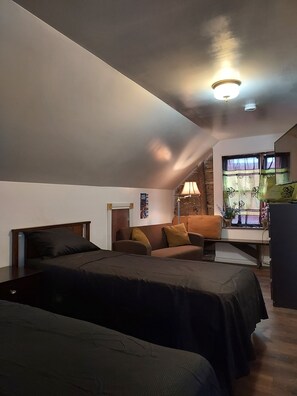 1 bedroom, iron/ironing board, bed sheets