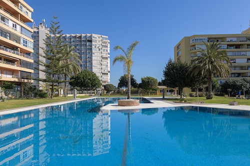 ESTUDIO LA COLINA - Charming studio in a nice complex with shared pool in Torremolinos.