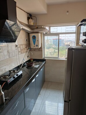 Private kitchen - Cozy private room for homely stay near Airport (Mumbai)