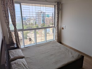 1 bedroom, WiFi - Cozy private room for homely stay near Airport (Mumbai)