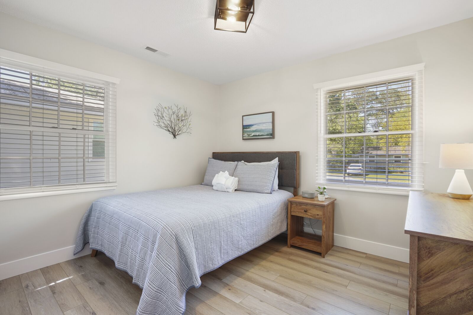 3 bedrooms, iron/ironing board, travel cot, free WiFi