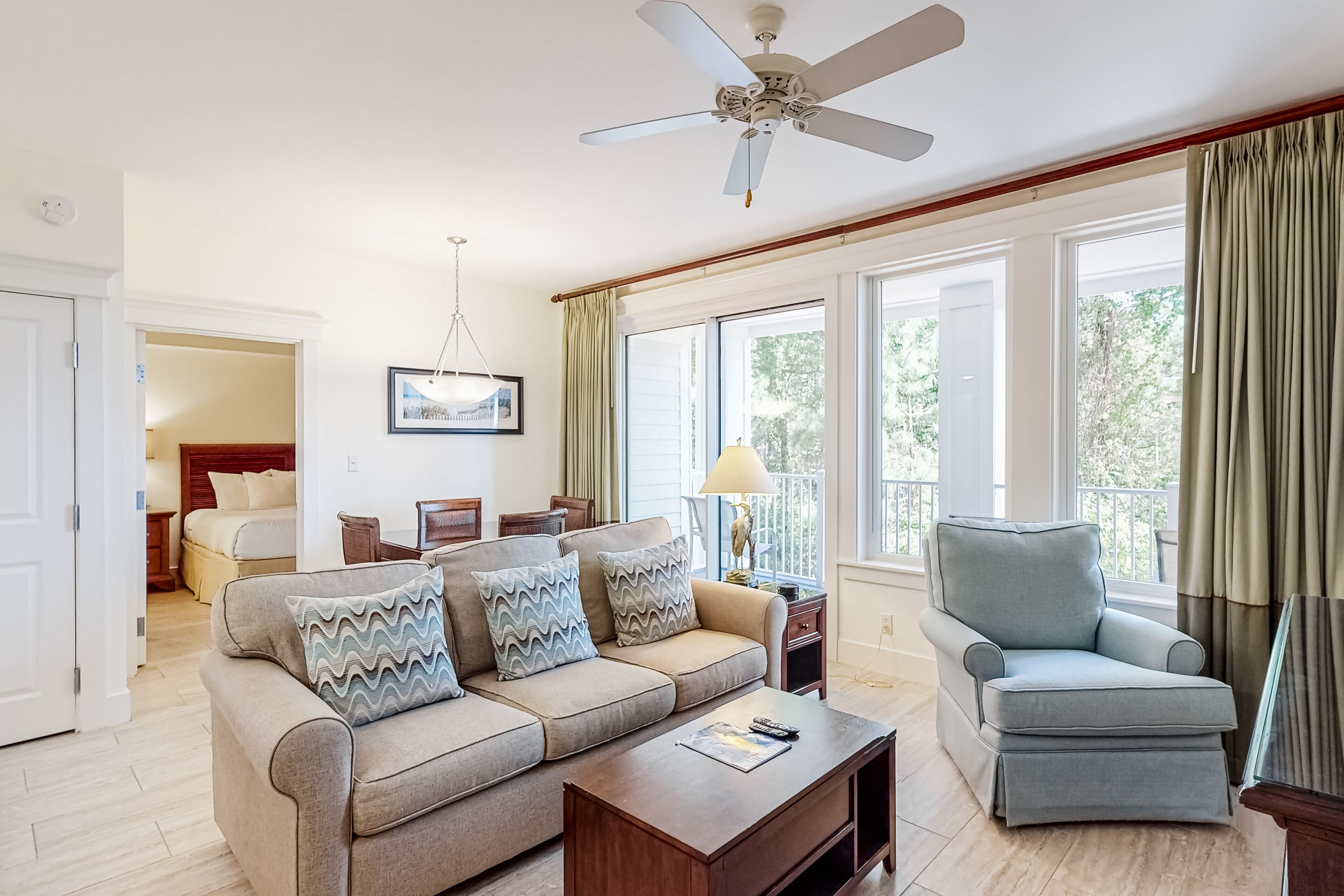 Breezy, 1st-floor resort condo with balcony, AC, pools, hot tub, tennis, & golf