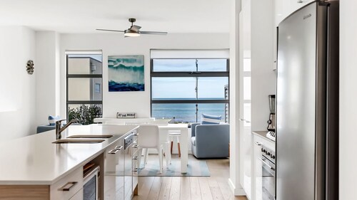 Stunning Sea Views in Excellent Location