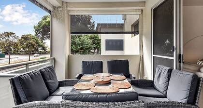 Stunning Sea Views in Excellent Location