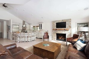 Smart TV, fireplace, offices