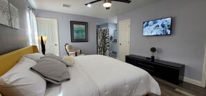 3 bedrooms, iron/ironing board, travel crib, free WiFi