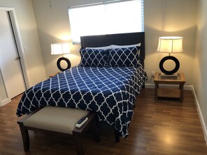 2 bedrooms, desk, iron/ironing board, WiFi - Cozy Friendly Family Oriented 3 Bedroom Home, mins from Clearwater Beach (Clearwater)