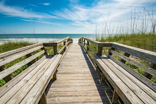 Just Steps to Gorgeous Beach Access, Pool Views, Minutes to Downtown, $300 in Free Tickets!
