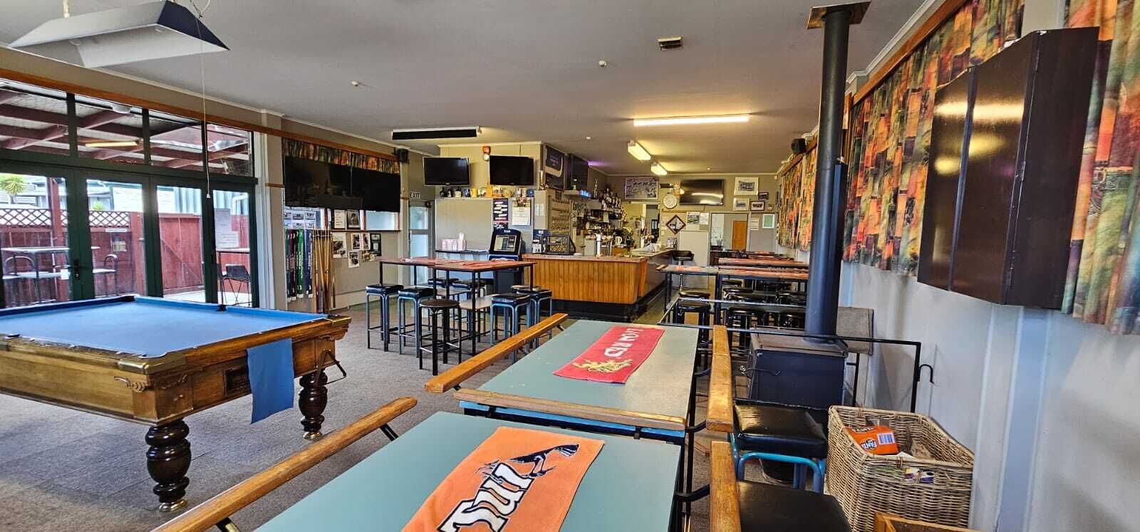 Sports bar