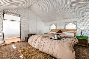 Free WiFi, bed sheets - Tyakshi Eco Village (Leh)