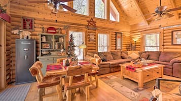 TV, fireplace, DVD player