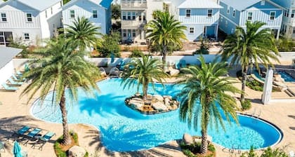 Walk to the Community Pool! 4 Bikes & Golf Cart! Book Today! - Ocean Caroles at