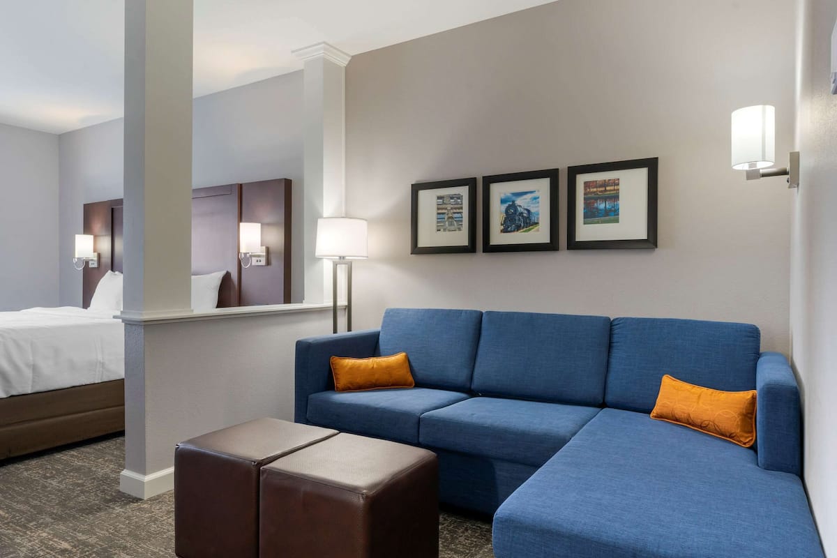 Chambre Standard, 1 trÚs grand lit, non-fumeurs | Literie de qualité supérieure, coffres-forts dans les chambres, bureau