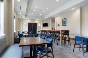 Desayuno buffet incluido todos los días 