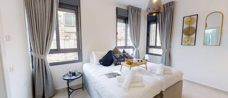 2 bedrooms, desk, iron/ironing board, free WiFi