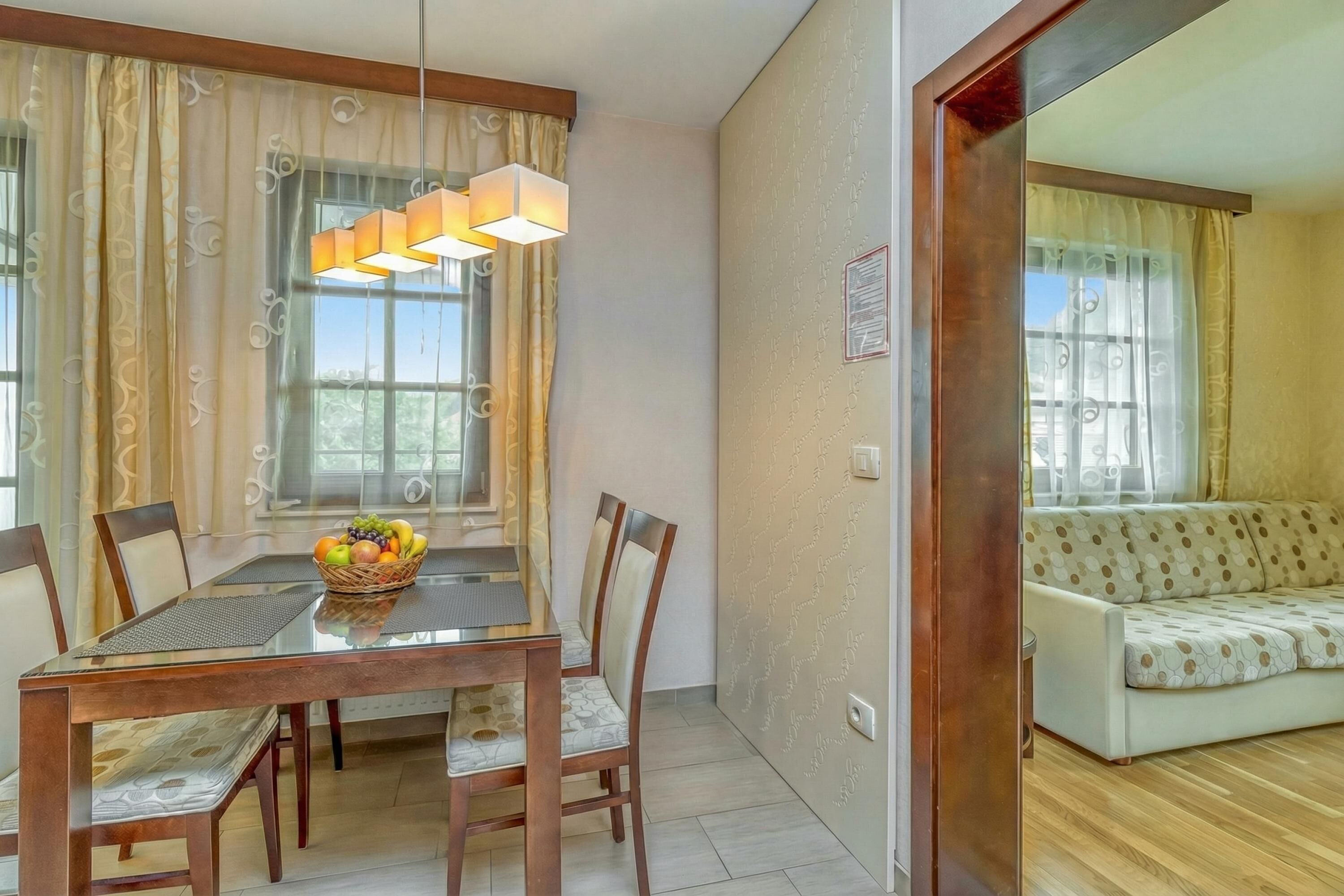 Family Apartment, Multiple Bedrooms, Mountainside (Pool Villa Silva Marija - App 102) | Dining
