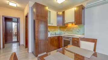 Family Apartment, Multiple Bedrooms, Mountainside (Pool Villa Silva Marija - App 102) | Private kitchen | Fridge, microwave, oven, stovetop