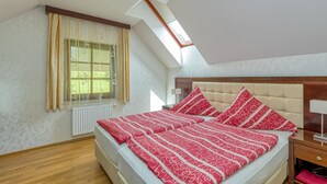 패밀리 아파트, 침실 여러 개, 산비탈 (Pool Villa Silva Marija - App 307)