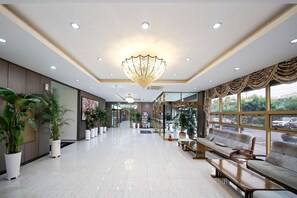 Lobby - Shin Shin Hotel Jeju City (Jeju City)