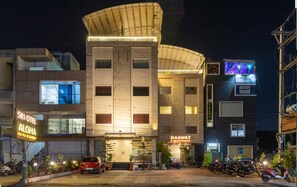 Front of property - Hotel Silvotel (Indore)
