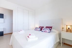 1 bedroom, iron/ironing board, WiFi