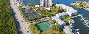 Condo (18120 San Carlos Blvd PH5) | Exterior