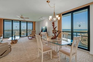 Condo (18120 San Carlos Blvd PH5) | Exterior